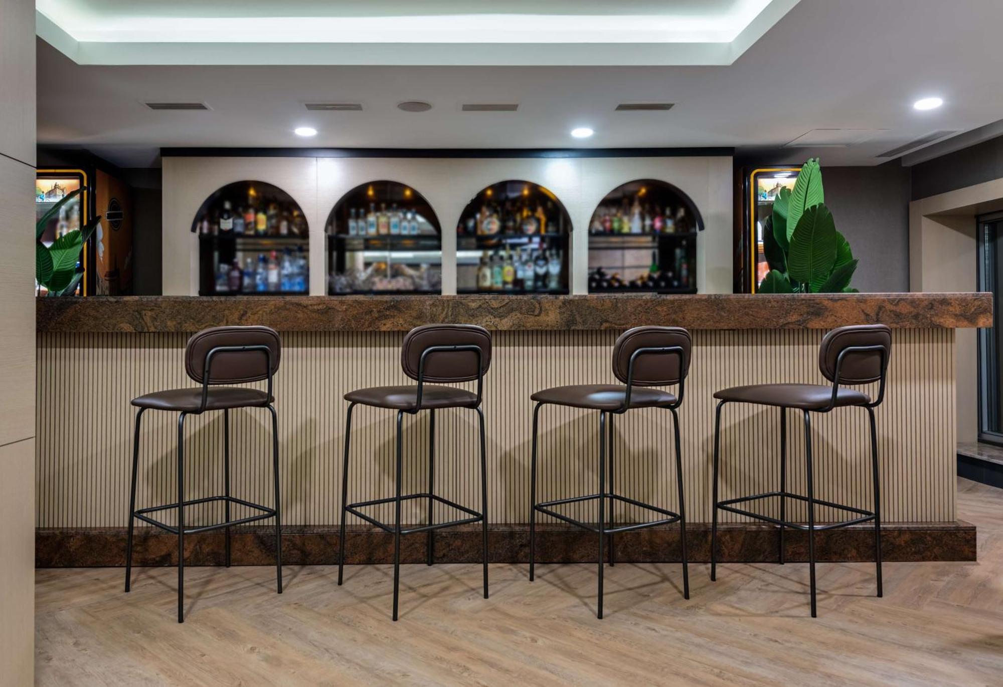 Doubletree By Hilton Van Ngoại thất bức ảnh